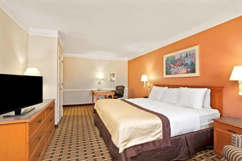 Red Roof Inn Houston North - Fm1960 & I-45 Westfield Exteriör bild