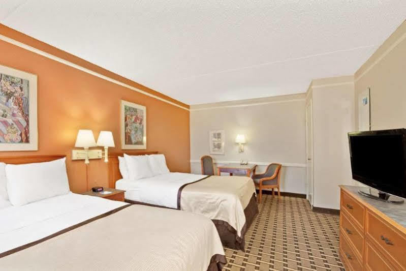 Red Roof Inn Houston North - Fm1960 & I-45 Westfield Exteriör bild