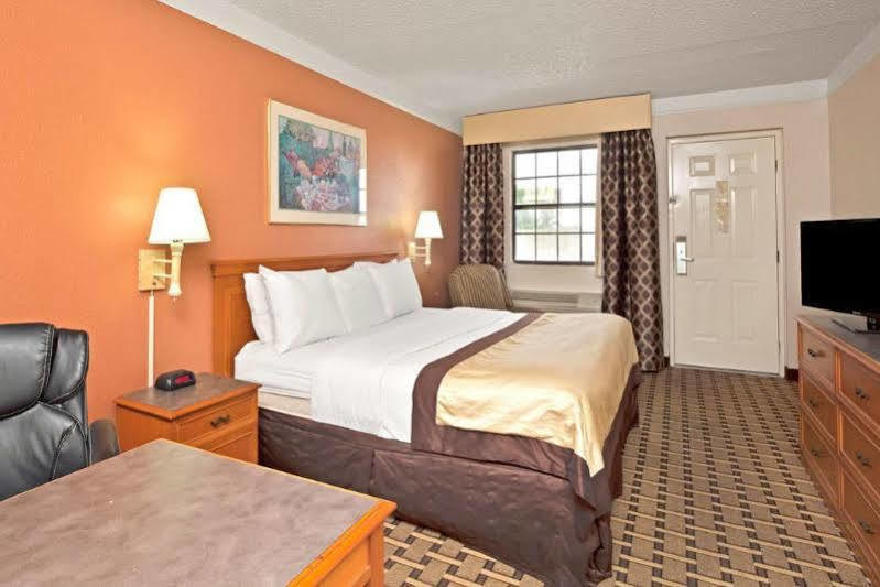 Red Roof Inn Houston North - Fm1960 & I-45 Westfield Exteriör bild